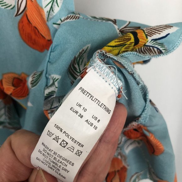 Pretty Little Thing Wrap Floral Dress Size 6 - Picture 3 of 9